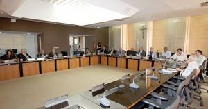 comissao de revisao do codigo de etica medica grande